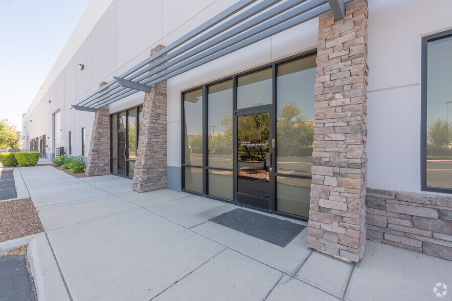 More Photos Of 3838 Civic Center Dr, North Las Vegas Warehouse For Lease