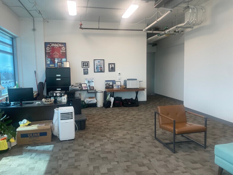 More Photos Of 8477 Bridgeport Rd, Richmond Office For Sale