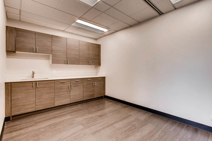 More Photos Of 4380 S Syracuse St, Denver Office For Lease