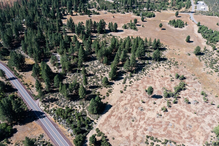 More Photos Of Hwy 97 @ Hwy 422, Chiloquin Land For Sale