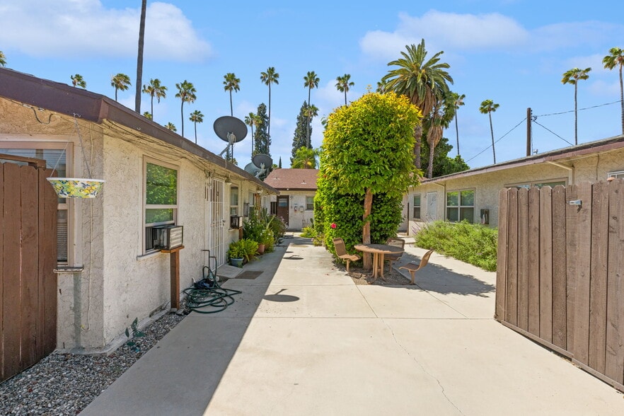 More Photos Of 480 W 18th St, San Bernardino Apartments For Sale