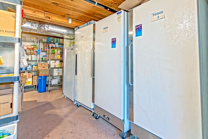 More Photos Of 35 Nehantic Dr, Niantic Storefront Retail Residential For Sale