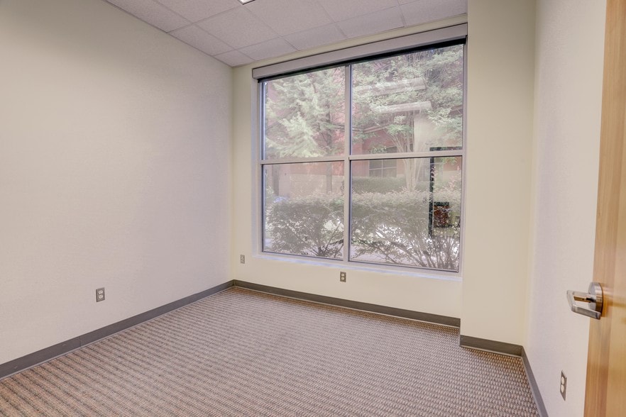 More Photos Of 2470 Daniells Bridge Rd, Athens Office For Lease