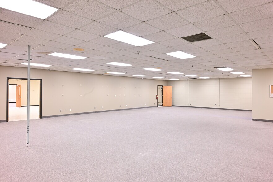 More Photos Of 299 Johnson Ave, Waseca Industrial For Lease