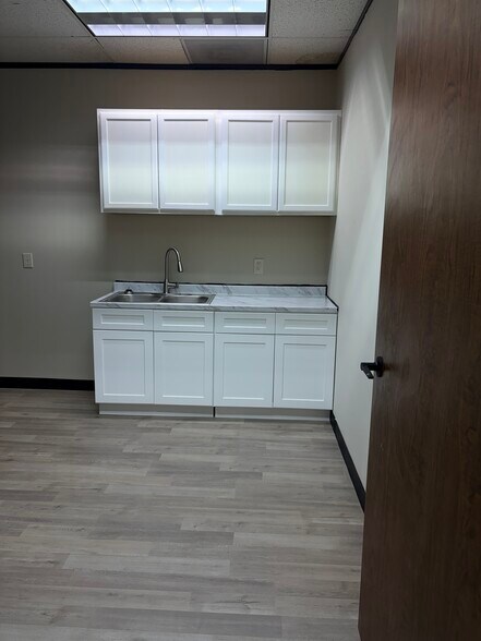 More Photos Of 3303 W FM-1960, Houston Medical For Lease