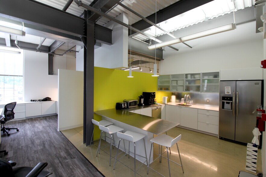 More Photos Of 555 E North Ln, Conshohocken Unknown For Lease