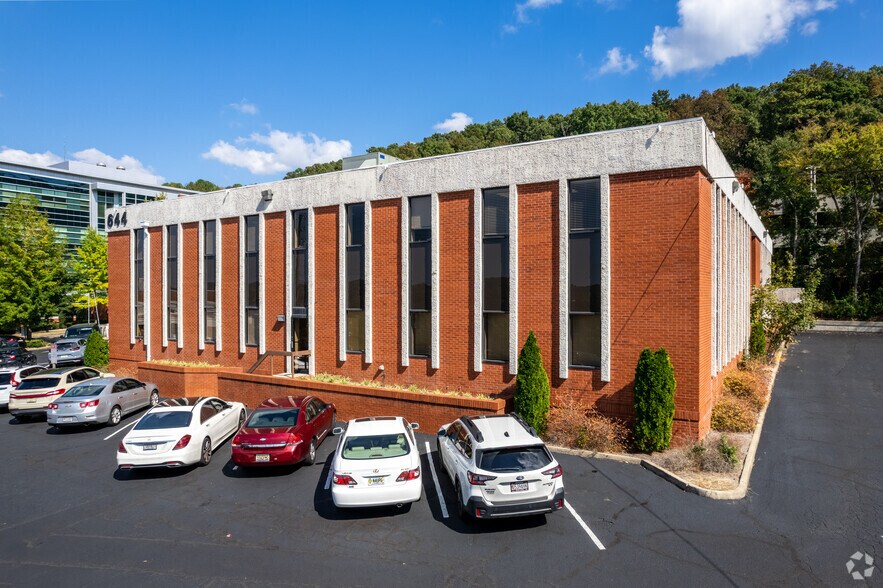 More Photos Of 644 2nd St, Alabaster Medical For Lease