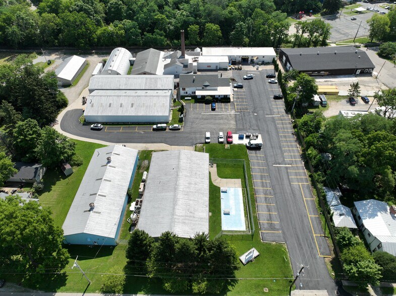 More Photos Of 305 N Walnut St, Yellow Springs Warehouse For Sale