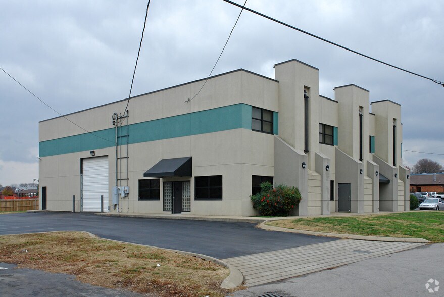 More Photos Of 2844 Logan St, Nashville Light Distribution For Sale