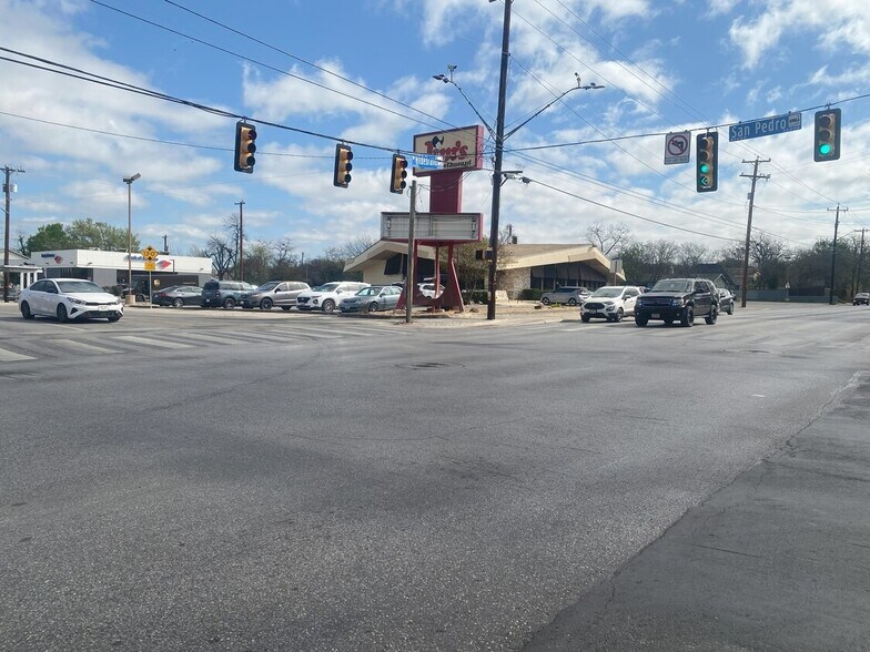 More Photos Of 3400 San Pedro Ave, San Antonio Land For Lease