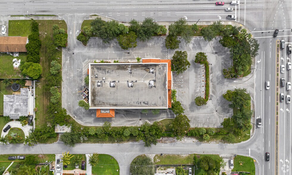 More Photos Of 6950 S Congress Ave, Lantana Freestanding For Lease