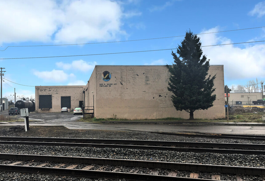 Primary Photo Of 9100 N Wilbur Ave, Portland Warehouse For Sale