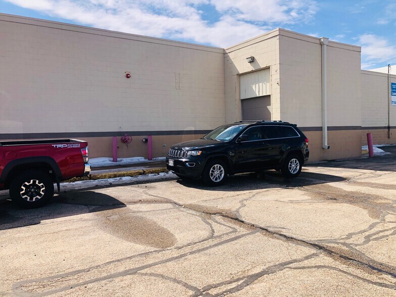 More Photos Of 2111-2113 8th St S, Wisconsin Rapids General Retail For Lease