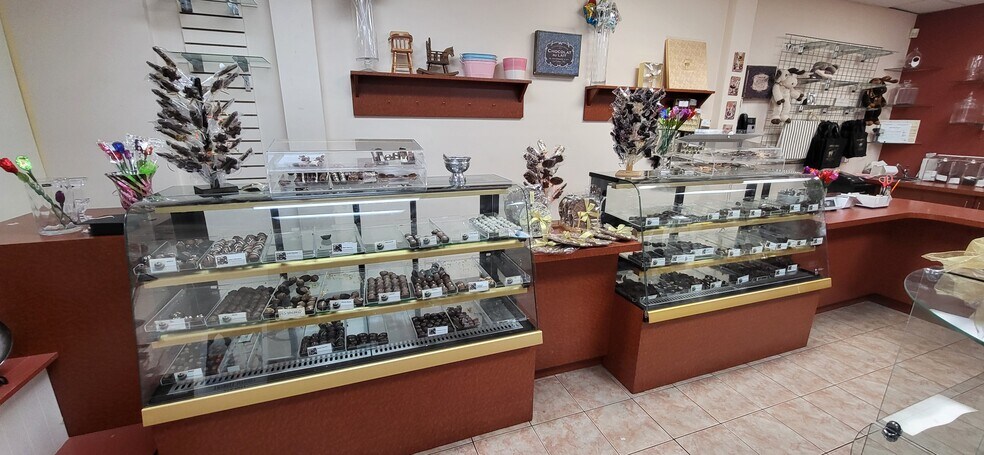 More Photos Of 2839 Bathurst St, Toronto Storefront Retail Residential For Sale