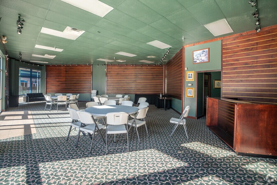 More Photos Of 4500 Splash Adventure Pky, Bessemer General Retail For Sale