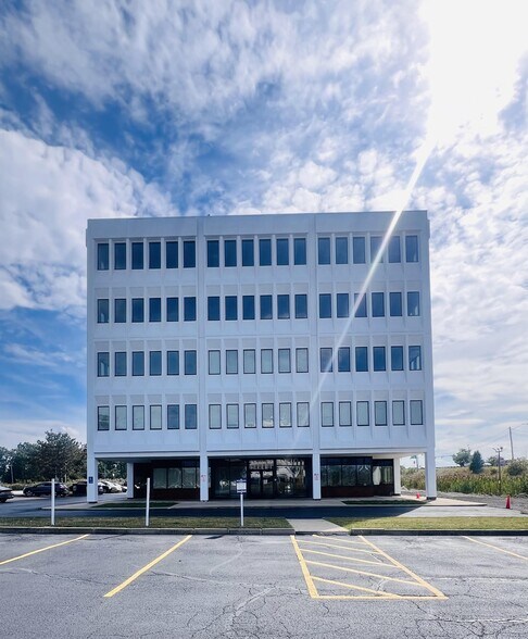 More Photos Of 35350 Curtis Blvd, Eastlake Medical For Lease