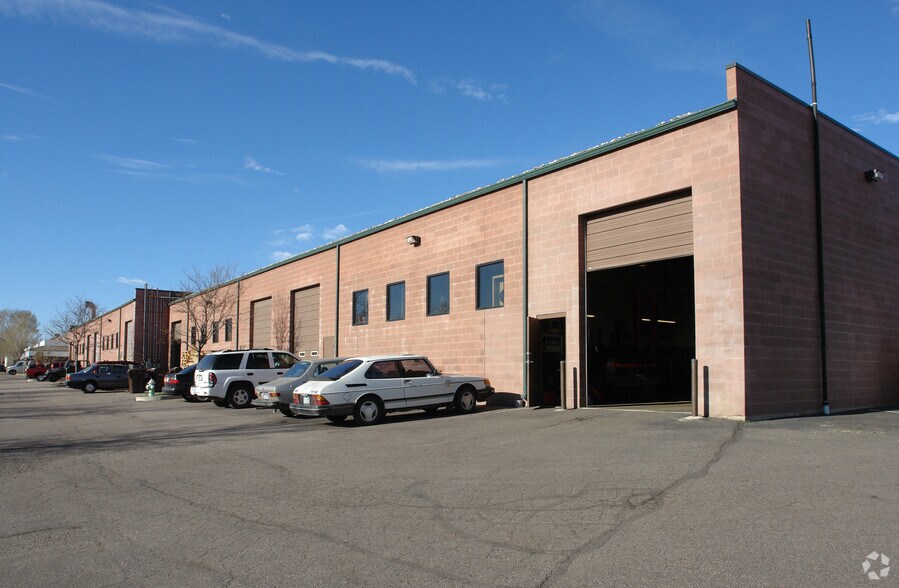 More Photos Of 5757 Arapahoe Ave, Boulder Warehouse For Lease