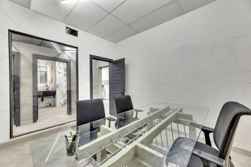More Photos Of 1528 E Yandell Dr, El Paso Loft Creative Space For Sale