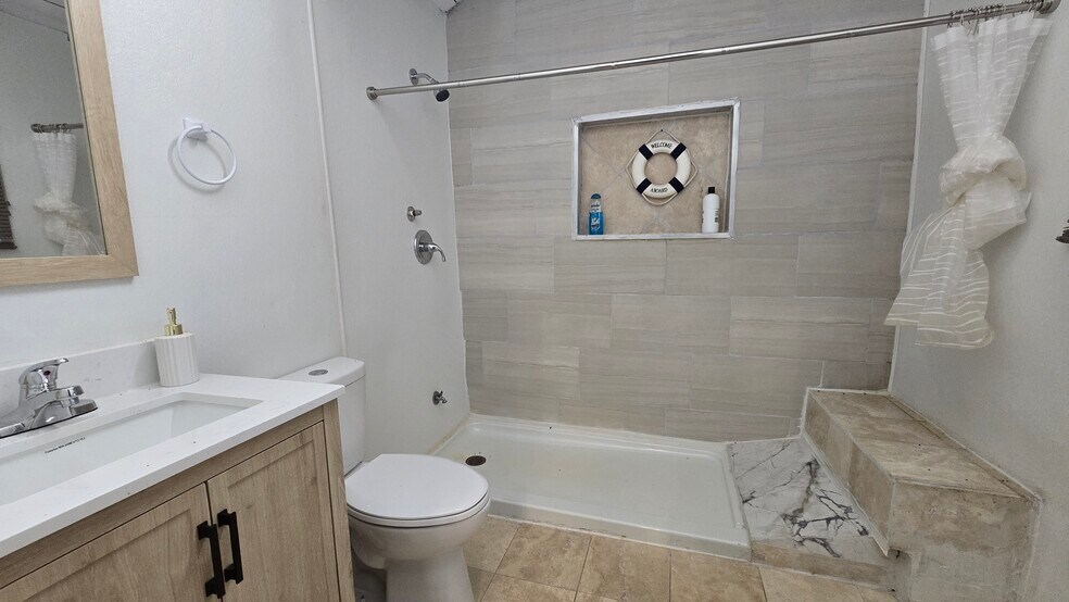 More Photos Of 44 Crawford Dr, Lake Placid Manufactured Housing Mobile Home Park For Sale