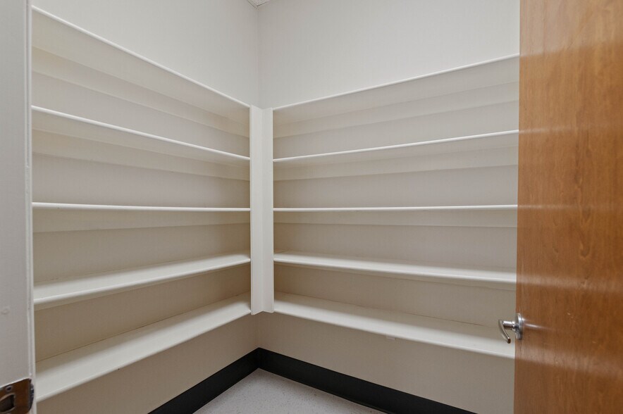 More Photos Of 3605 Interstate 30, Mesquite Medical For Lease