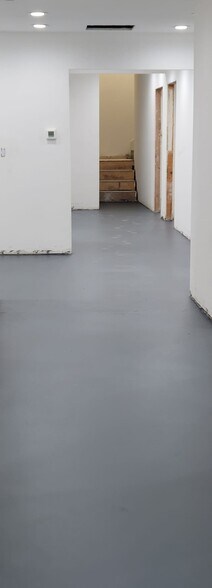More Photos Of 4749 E Ben White Blvd, Austin Distribution For Lease
