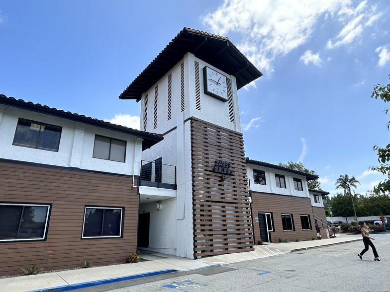 More Photos Of 24953 Paseo De Valencia, Laguna Hills Medical For Lease