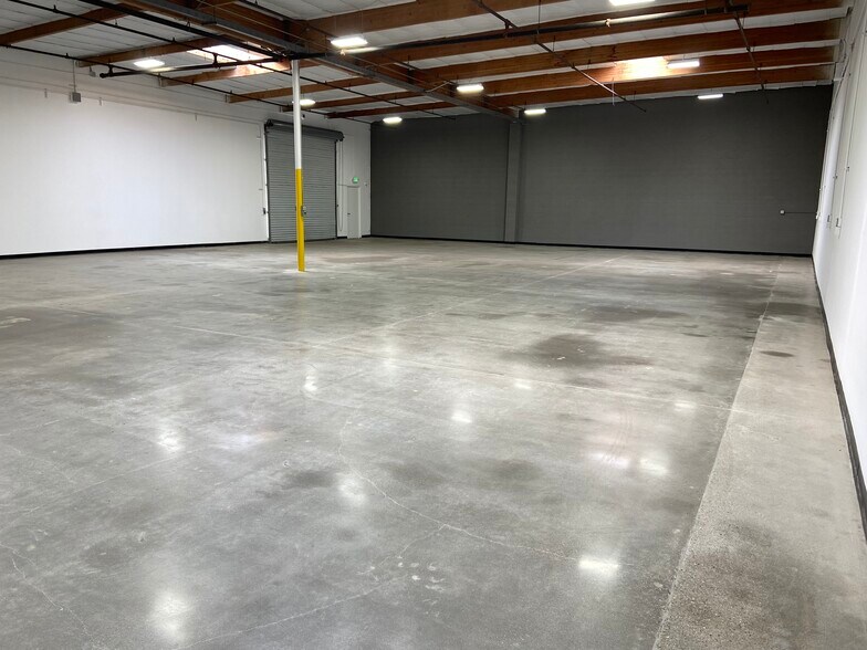 More Photos Of 1405 N Baxter St, Anaheim Warehouse For Sale