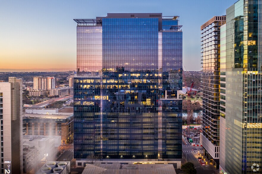 More Photos Of 500 W 2nd St, Austin Office For Lease