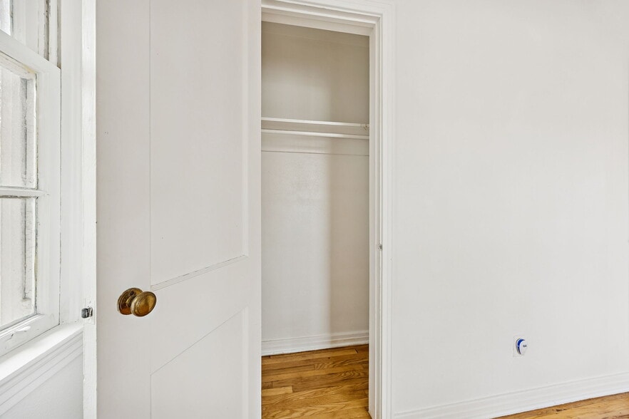 More Photos Of 1250 Mcduff Ave, Jacksonville Storefront Retail Office For Sale