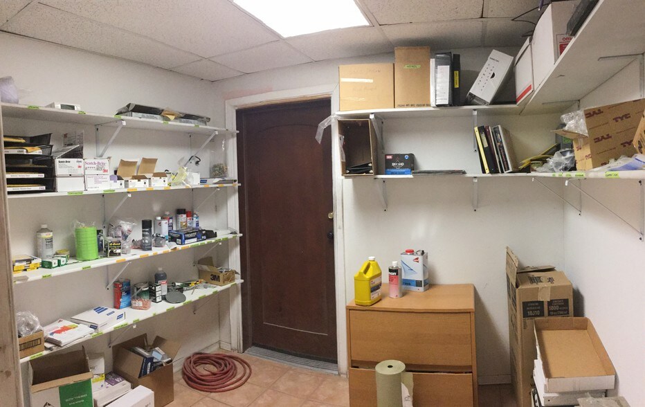 More Photos Of 10111 Dyer St, El Paso Auto Repair For Sale