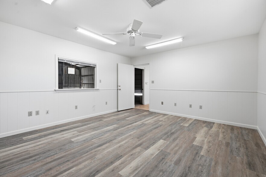 More Photos Of 14715 Park Almeda Dr, Houston Warehouse For Lease
