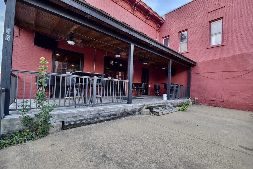 More Photos Of 47 W Main St, Geneva Storefront Retail Residential For Sale