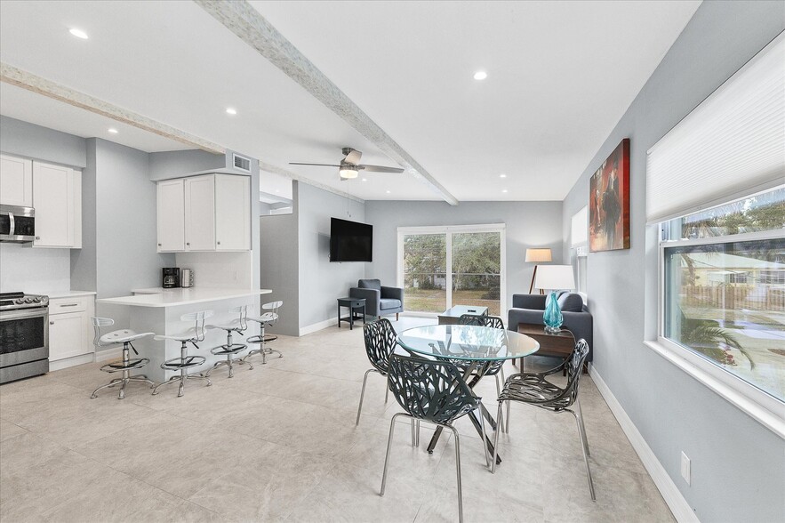 More Photos Of 1236 13th St, Sarasota Apartments For Sale