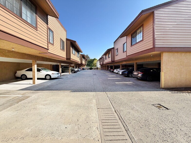 More Photos Of 314 Lincoln Ave, Glendale Apartments For Sale