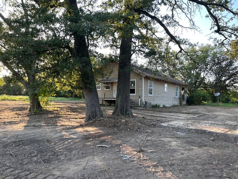 More Photos Of 1330 Jefferson St E, Sulphur Springs Land For Sale