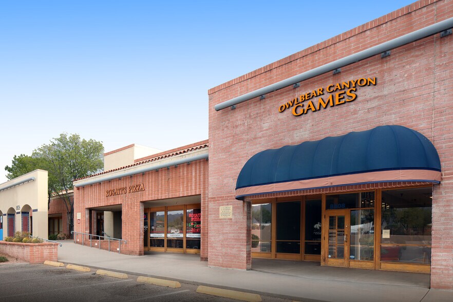 More Photos Of 8800-9165 E Tanque Verde Rd, Tucson Storefront For Sale