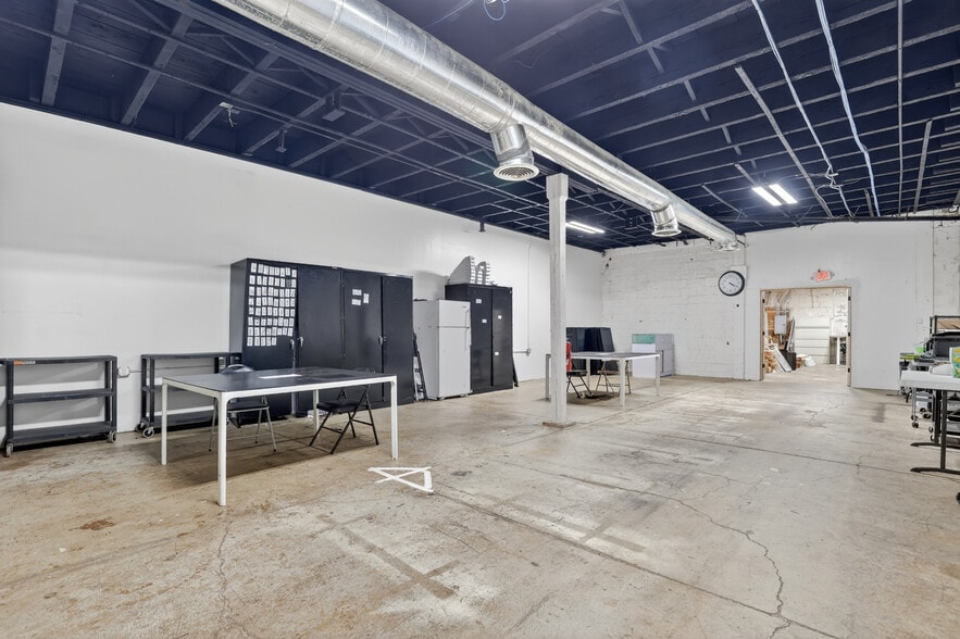 More Photos Of 2412-2414 N Robinson Ave, Oklahoma City Storefront Retail Office For Lease