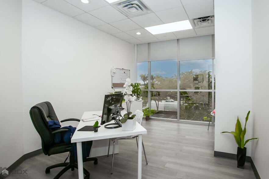 More Photos Of 2825 N University Dr, Coral Springs Office For Lease