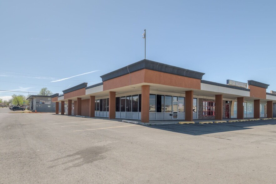 More Photos Of 3500-3534 S Newcastle Rd, Oklahoma City Storefront For Lease