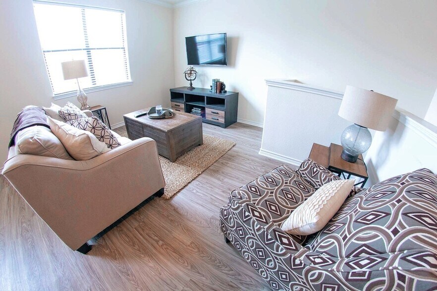 More Photos Of 2888 Nash St, Bryan Apartments For Sale