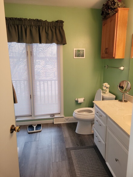 More Photos Of 5743-5747 Summit St, Sylvania Apartments For Sale