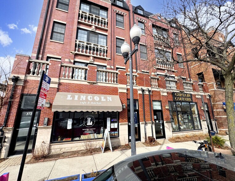 More Photos Of 3720-3722 N Lincoln Ave, Chicago Apartments For Sale