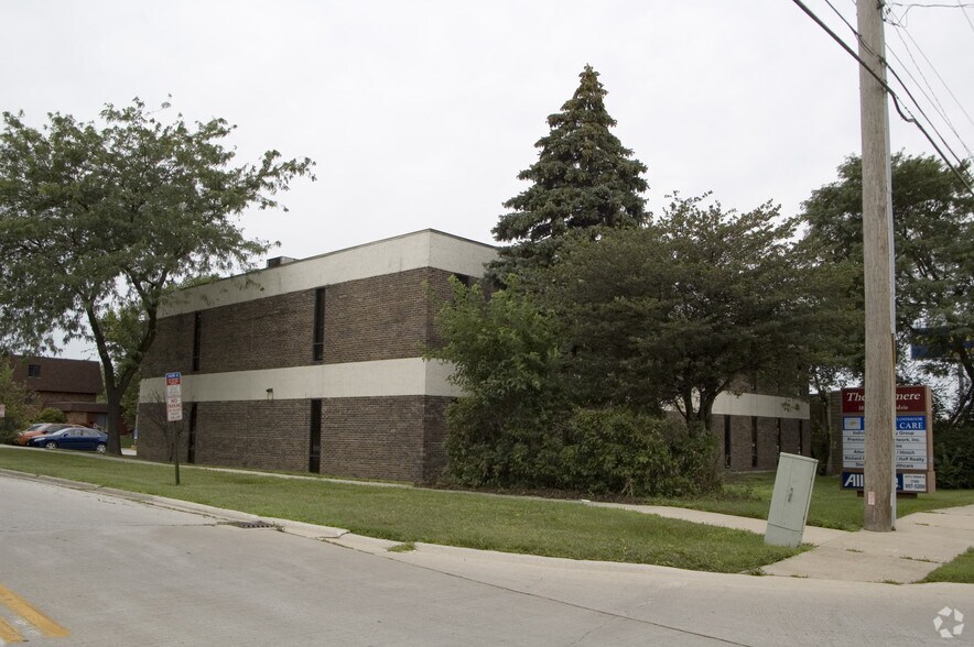 More Photos Of 18350 Kedzie Ave, Homewood Loft Creative Space For Lease