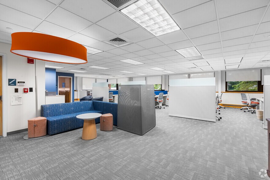 More Photos Of 500 Bic Dr, Milford Warehouse For Lease