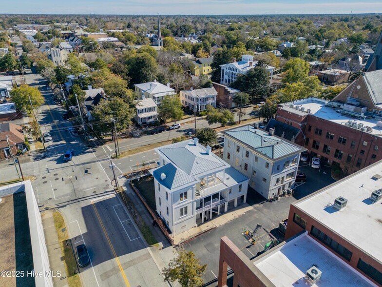 More Photos Of 19 N 5th Ave, Wilmington Office For Sale