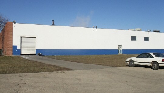 More Photos Of 1110 Windsor Rd, Loves Park Distribution For Sale