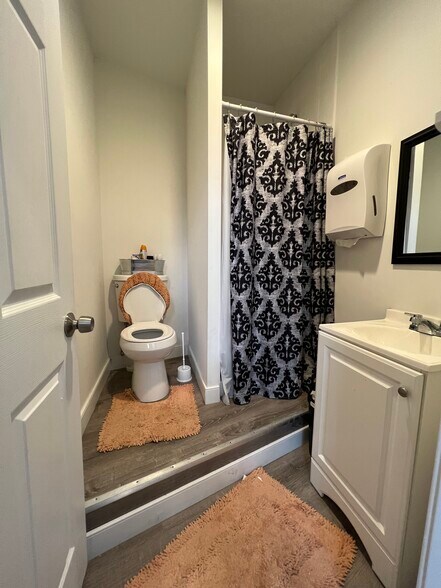 More Photos Of 226 N Liberty St, Baltimore Storefront Retail Residential For Sale