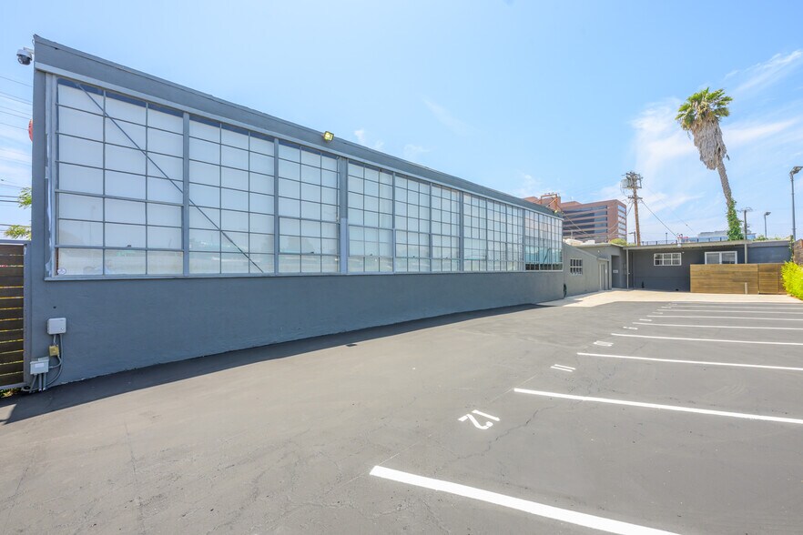 More Photos Of 11751 Mississippi, Los Angeles Office For Sale