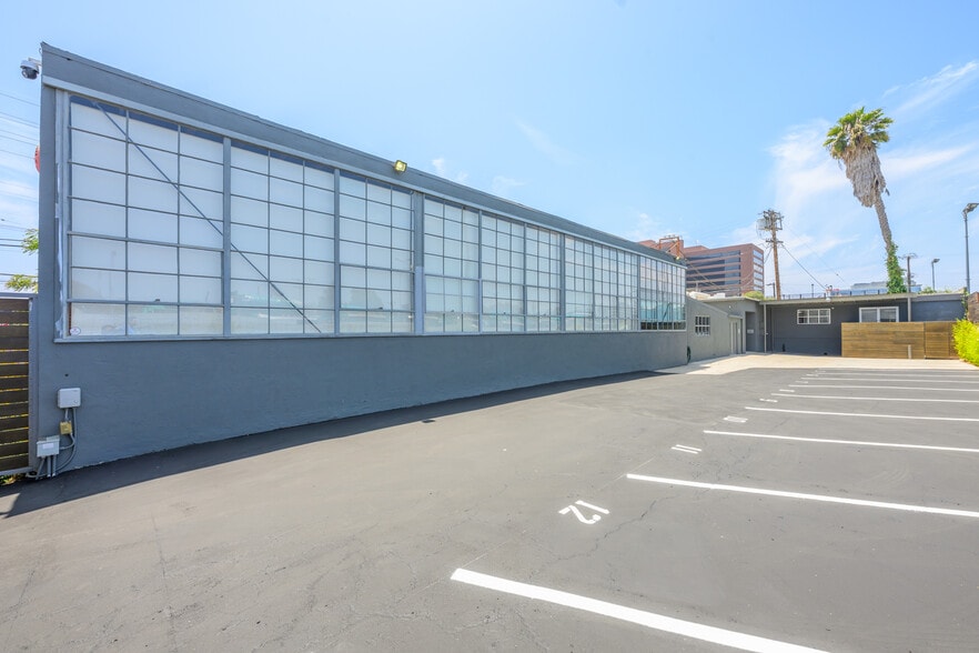 More Photos Of 11751 Mississippi, Los Angeles Office For Sale
