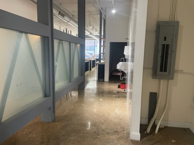 More Photos Of 2769-2787 N Milwaukee Ave, Chicago Coworking Space